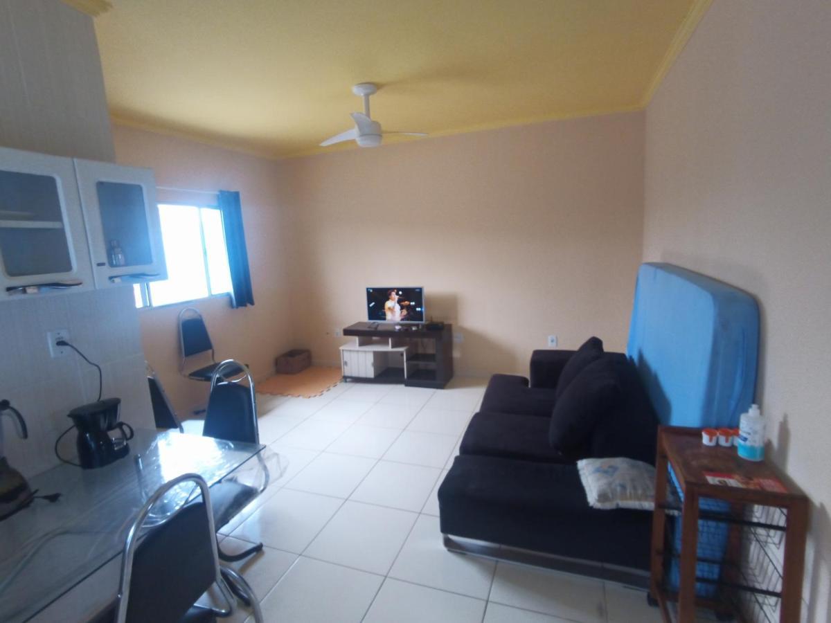 Casa com piscina , churrasqueira, Wi-Fi, em rua de Areia à 1km da praia, bairro sussegado, proíbido uso de som extremamente alto ideal para descansar Itanhaém Exterior foto